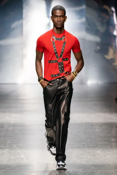 Look 7
